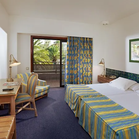 Fergus Hotel 4*