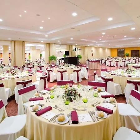 Fergus Hotel 4*