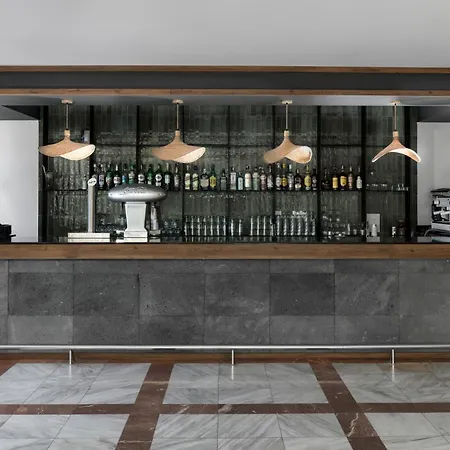 Hotel Fergus 4*
