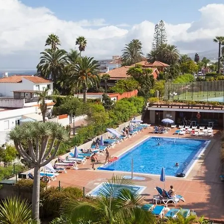 Fergus Hotel 4*