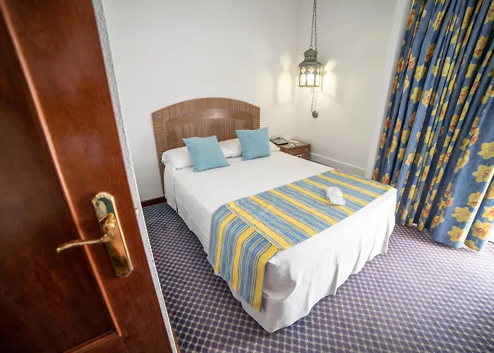 Fergus Hotel 4*