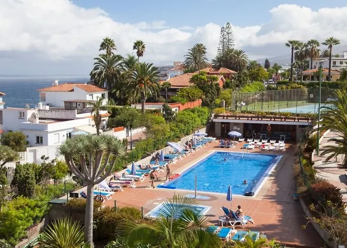 Fergus Hotel 4*