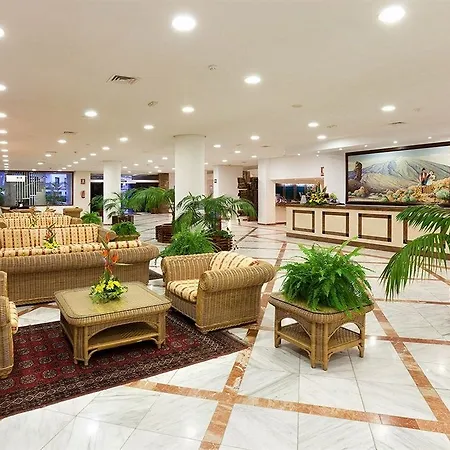 Fergus Hotel