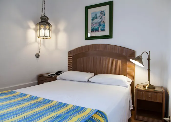 Fergus Hotel 4*